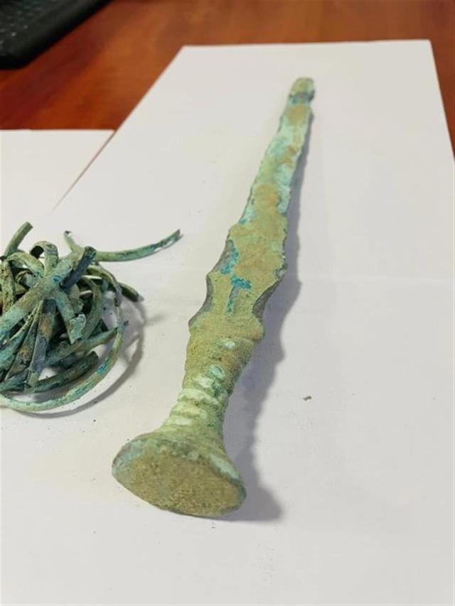 路边花5600元买到战国青铜剑给博物馆获2000元补助