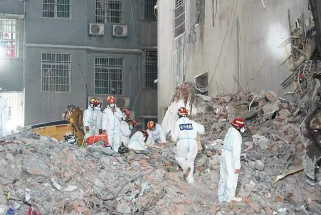 长沙自建房倒塌事故第10名幸存者获救