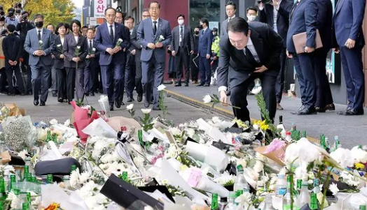 韩国梨泰院踩踏6名死亡中国人下周运送回国